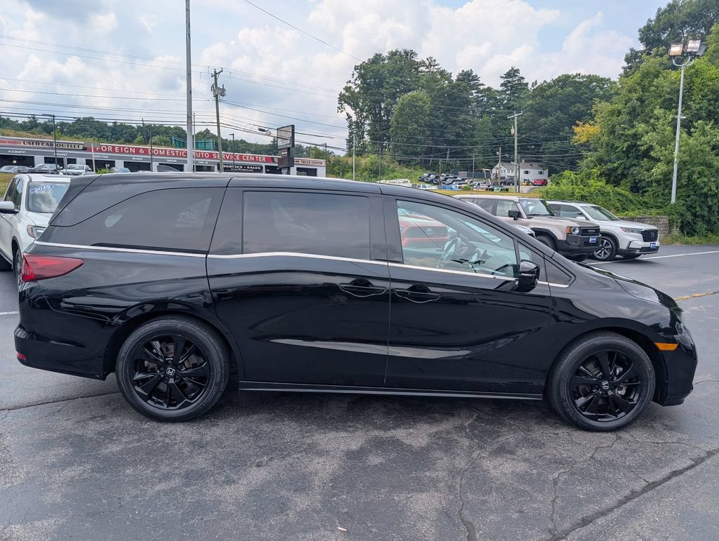 Used 2023 Honda Odyssey Sport image 9