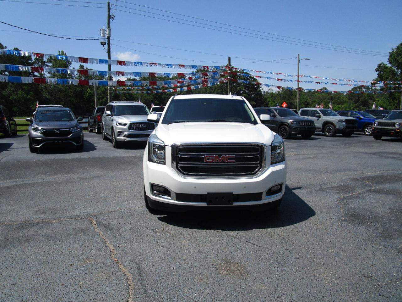 Used 2016 GMC Yukon SLT w/ HD Trailering Package RWD image 2