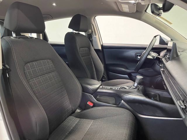 Used 2024 Honda HR-V LX image 9