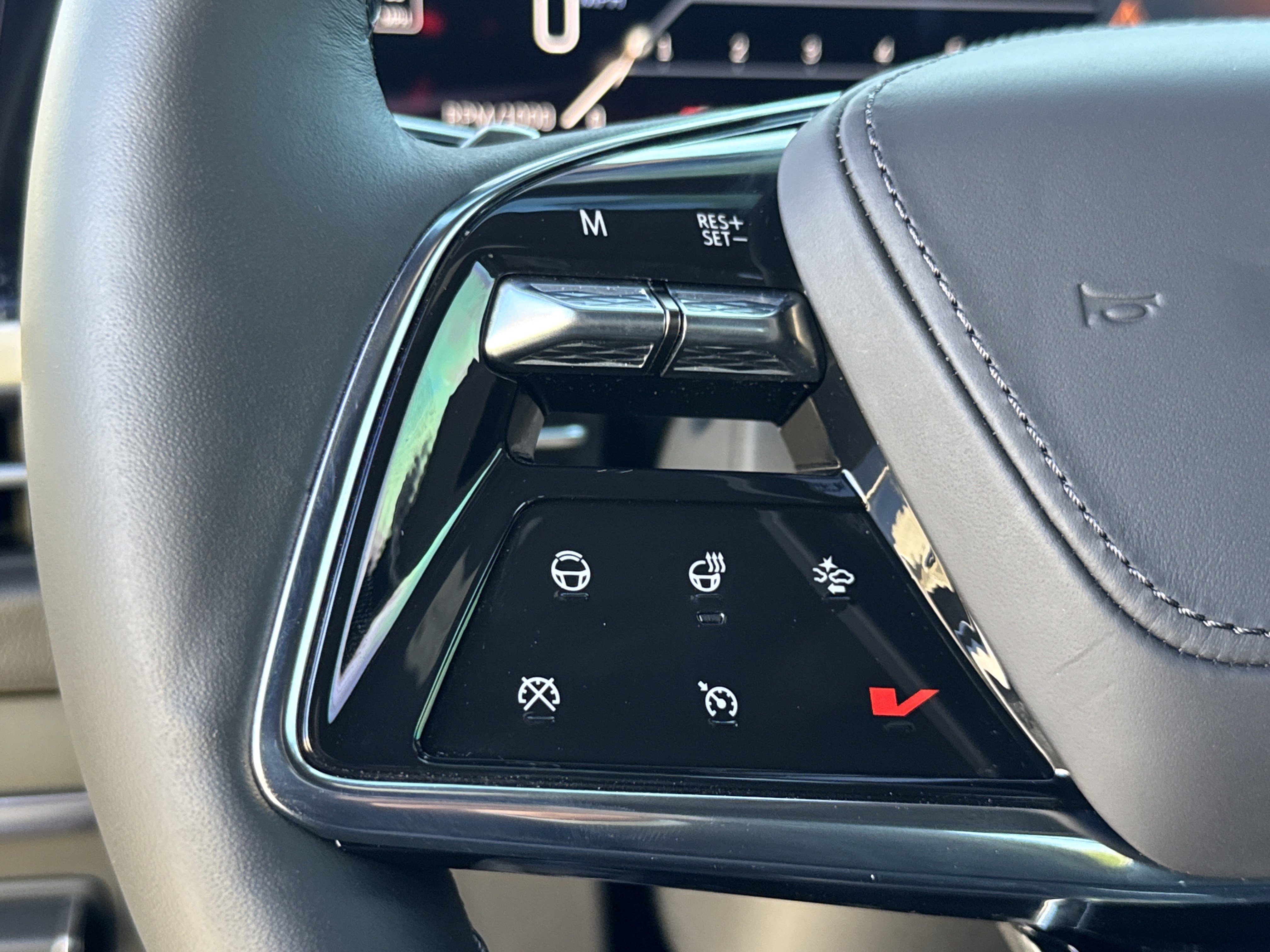 Used 2026 Cadillac Escalade V image 21