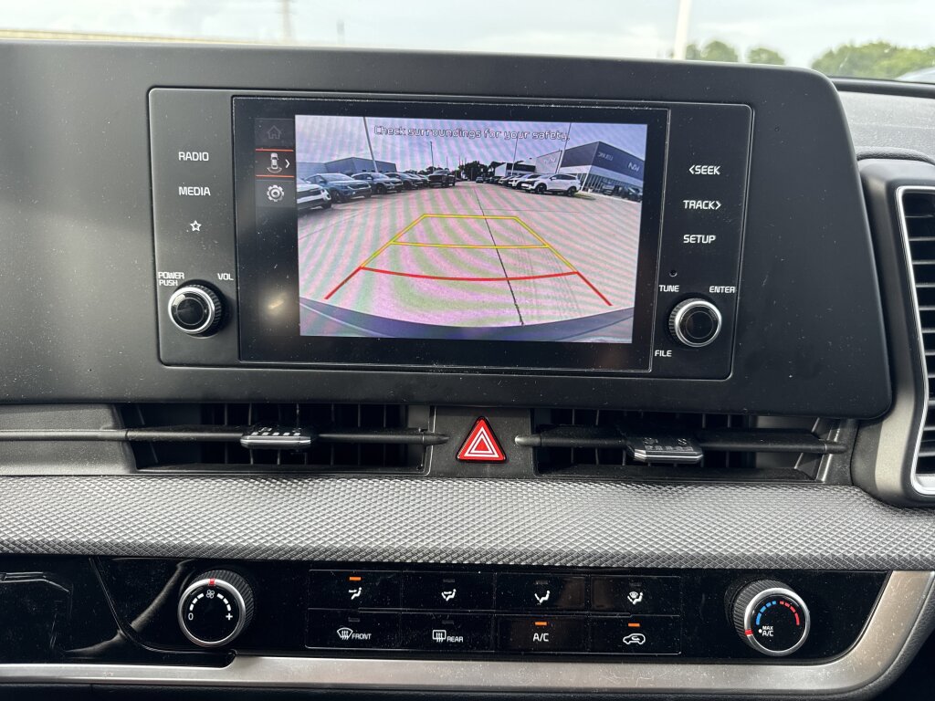 Certified 2024 Kia Sportage LX FWD image 35