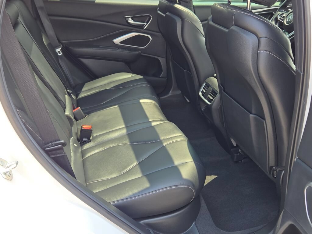Certified 2025 Acura RDX SH-AWD image 9