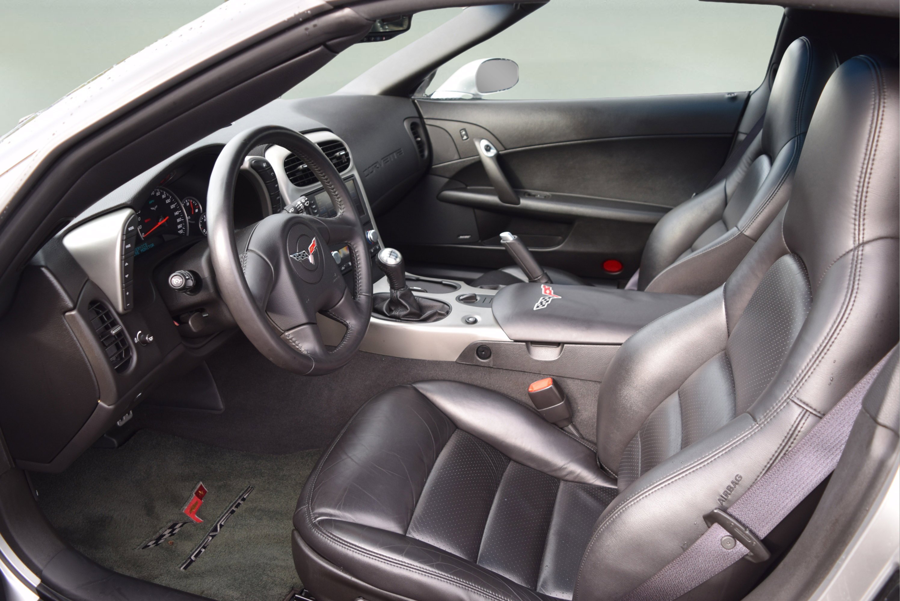 Used 2005 Chevrolet Corvette Coupe w/ Preferred Equipment Group image 7