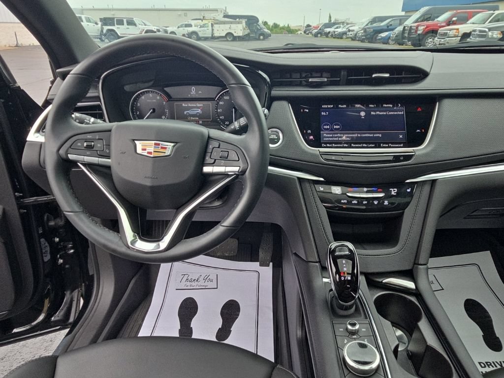 Used 2024 Cadillac XT6 Luxury w/ LPO, Floor Liner Package AWD/4WD image 29
