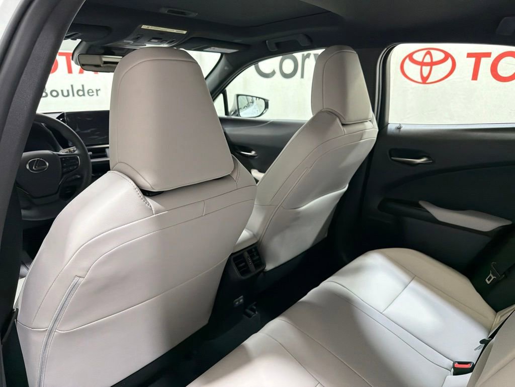 Used 2026 Lexus UX 300h AWD w/ Accessory Package (Z1) image 21