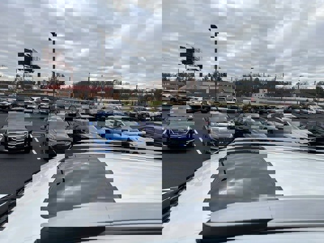 Used 2018 Toyota RAV4 Platinum image 4