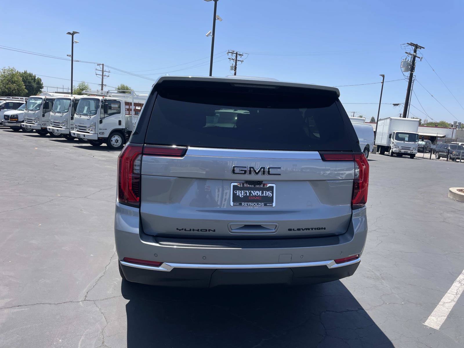 New 2026 GMC Yukon XL Elevation w/ Elevation Premium Package RWD image 6