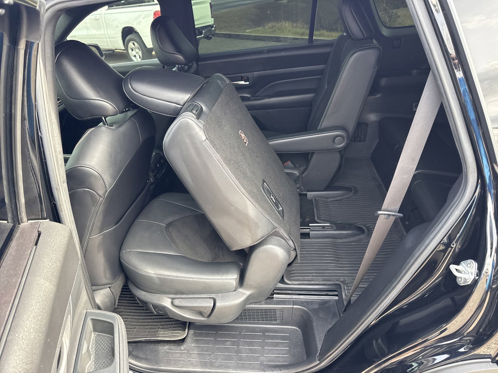 Used 2024 Toyota Grand Highlander AWD Hybrid image 15