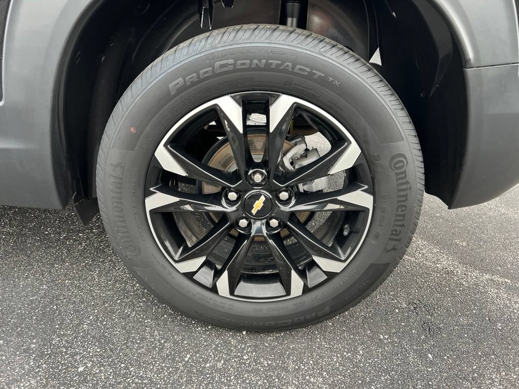 Used 2023 Chevrolet TrailBlazer LT FWD image 32