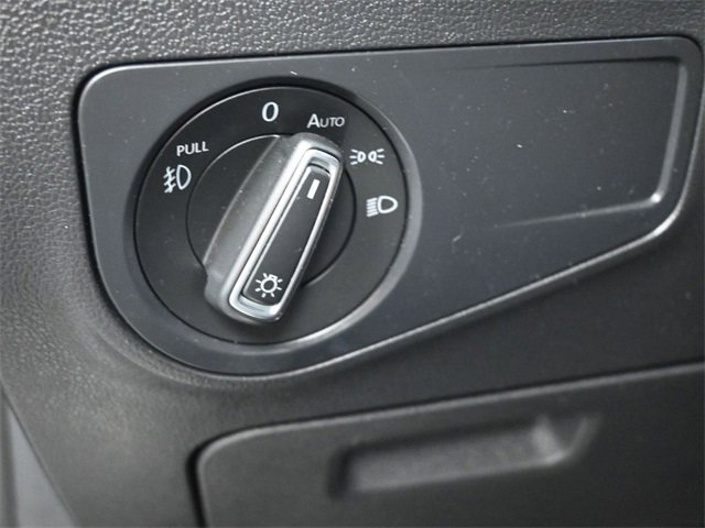 Used 2021 Volkswagen Tiguan SE R-Line w/ 3-Row Tiguan MDO Package image 21