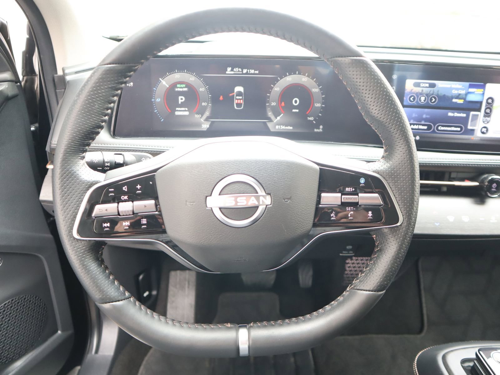 Used 2024 Nissan Ariya AWD image 36