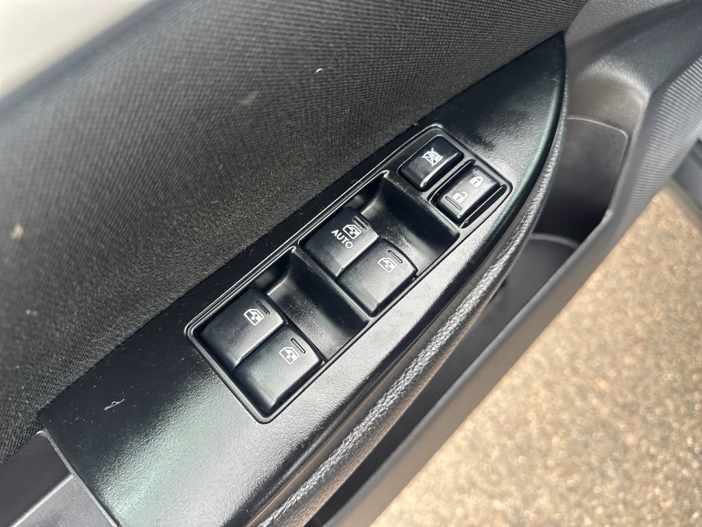 Used 2014 Subaru Outback 2.5i Premium AWD/4WD image 11