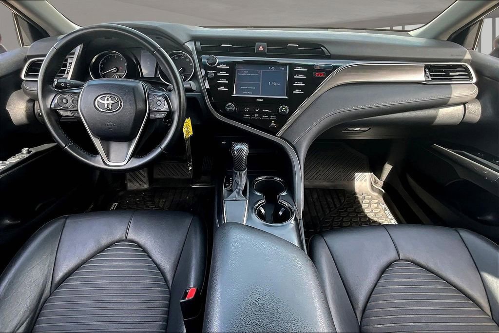 Used 2020 Toyota Camry SE image 7