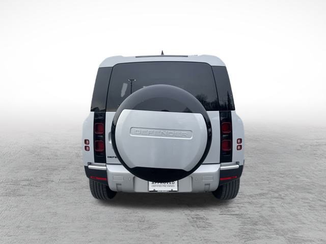 Used 2024 Land Rover Defender 110 S image 6