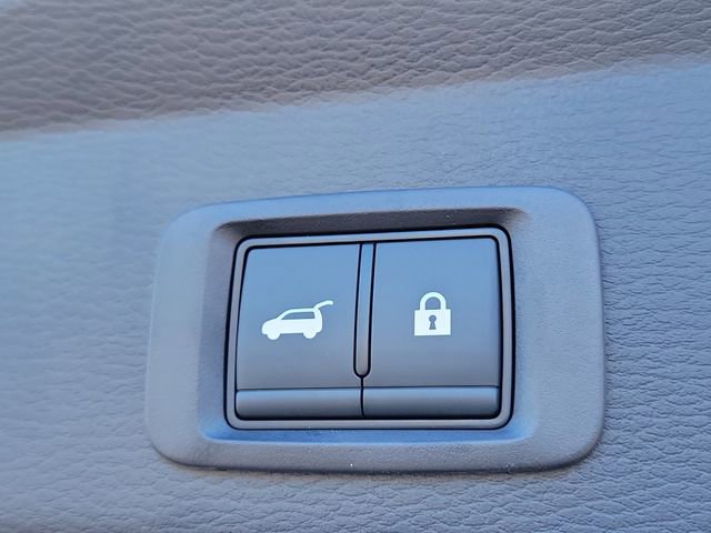 New 2025 Mitsubishi Outlander SEL image 12