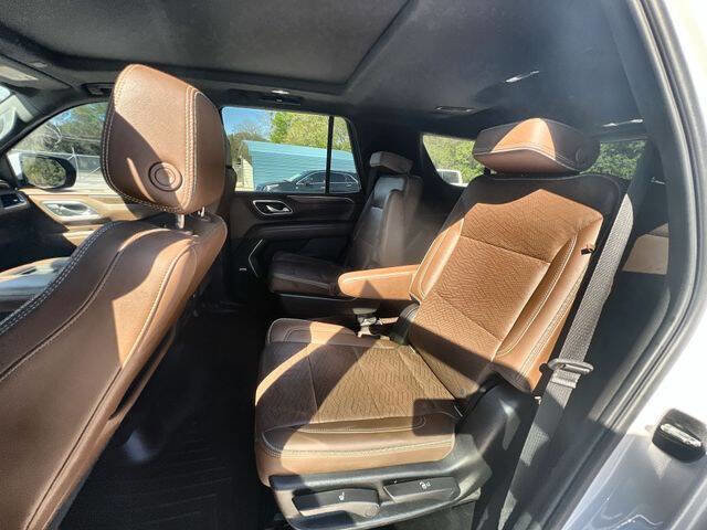 Used 2021 Chevrolet Tahoe High Country w/ Premium Package image 24