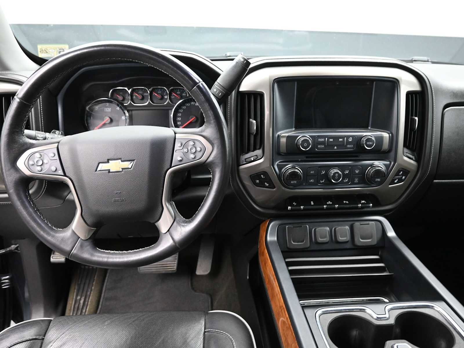 Used 2018 Chevrolet Silverado 1500 High Country image 12