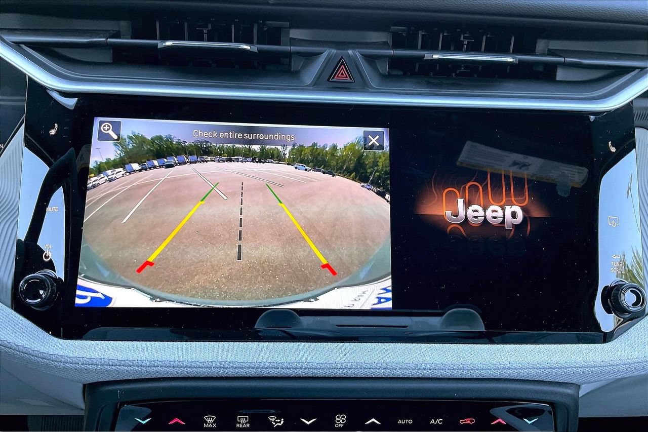 New 2026 Jeep Cherokee Laredo AWD/4WD image 12