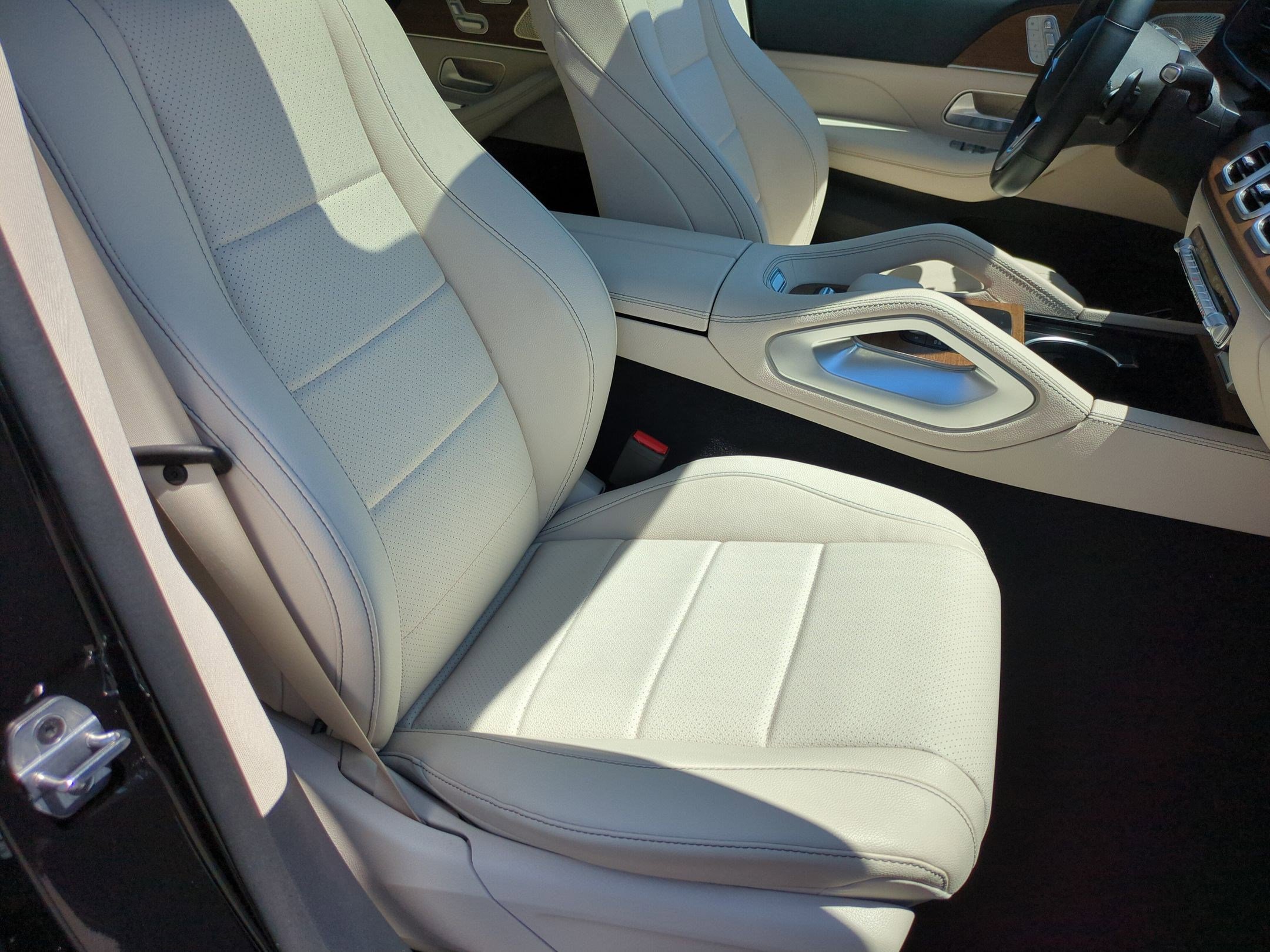 Certified 2022 Mercedes-Benz GLS 450 4MATIC image 37