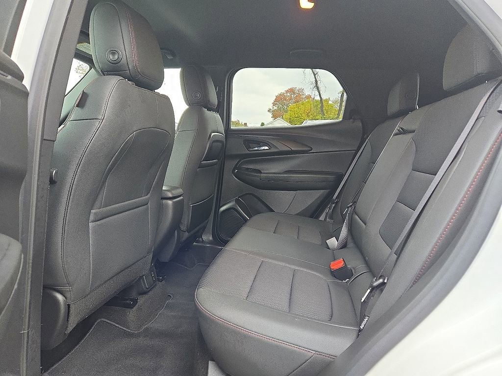 Used 2023 Chevrolet TrailBlazer RS w/ Convenience Package image 15