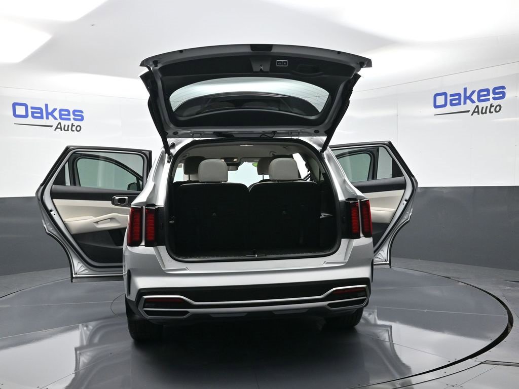 Certified 2024 Kia Sorento EX image 59