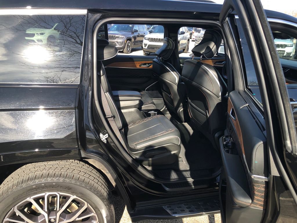 Certified 2022 Jeep Grand Cherokee L Summit image 27