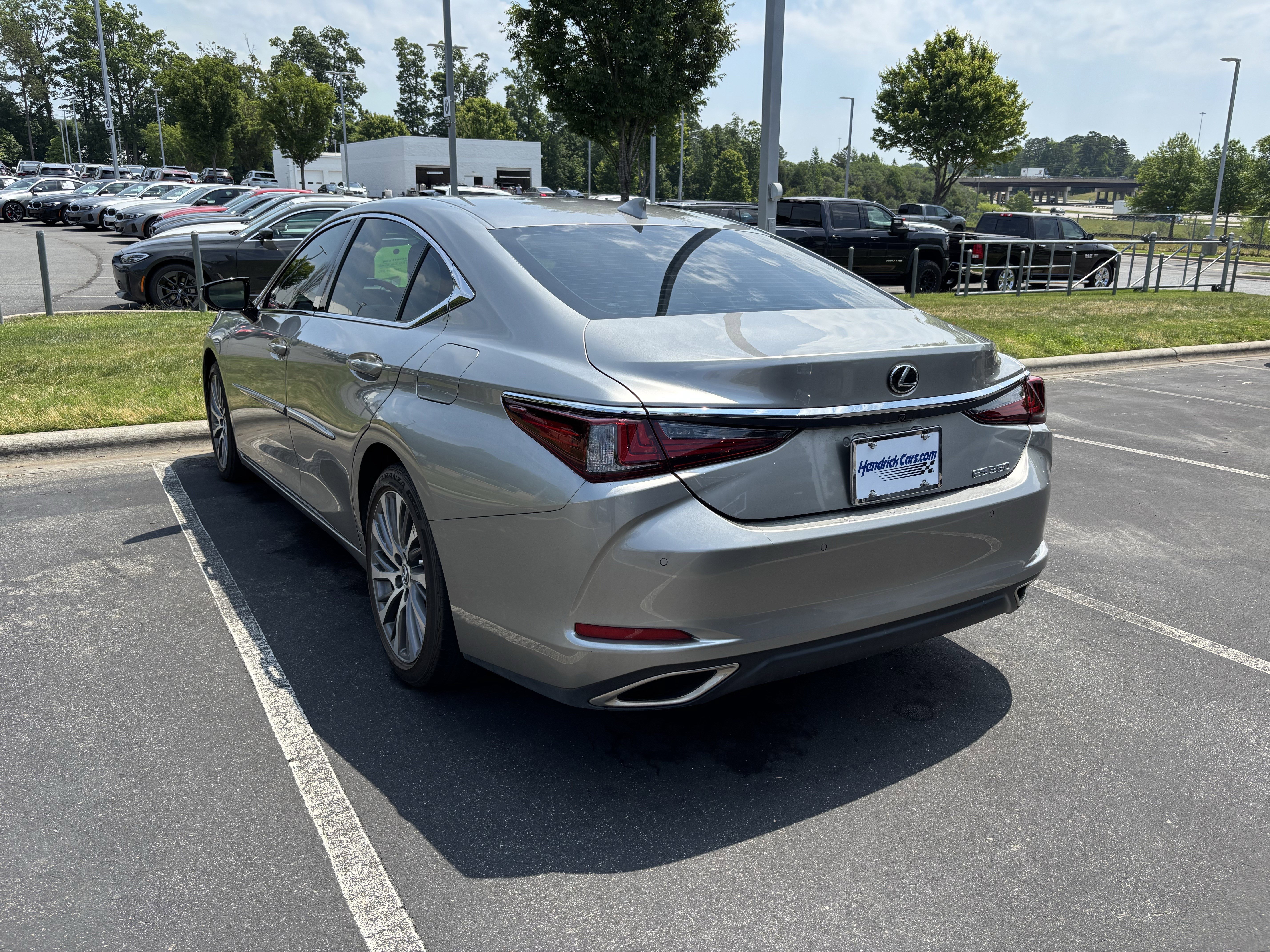 Used 2021 Lexus ES 350 w/ Premium Package FWD image 17