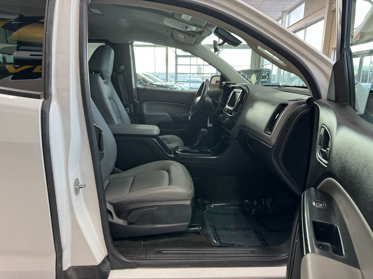 Used 2018 Chevrolet Colorado W/T w/ WT Convenience Package AWD/4WD image 16