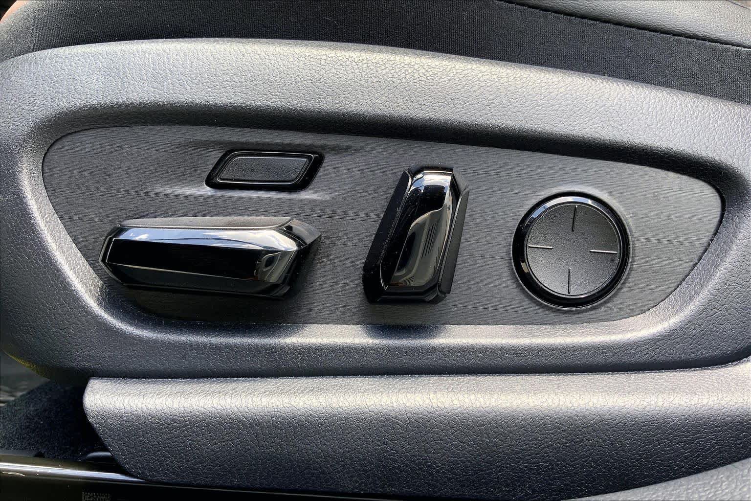 Used 2025 Lexus ES 350 Ultra Luxury FWD image 34