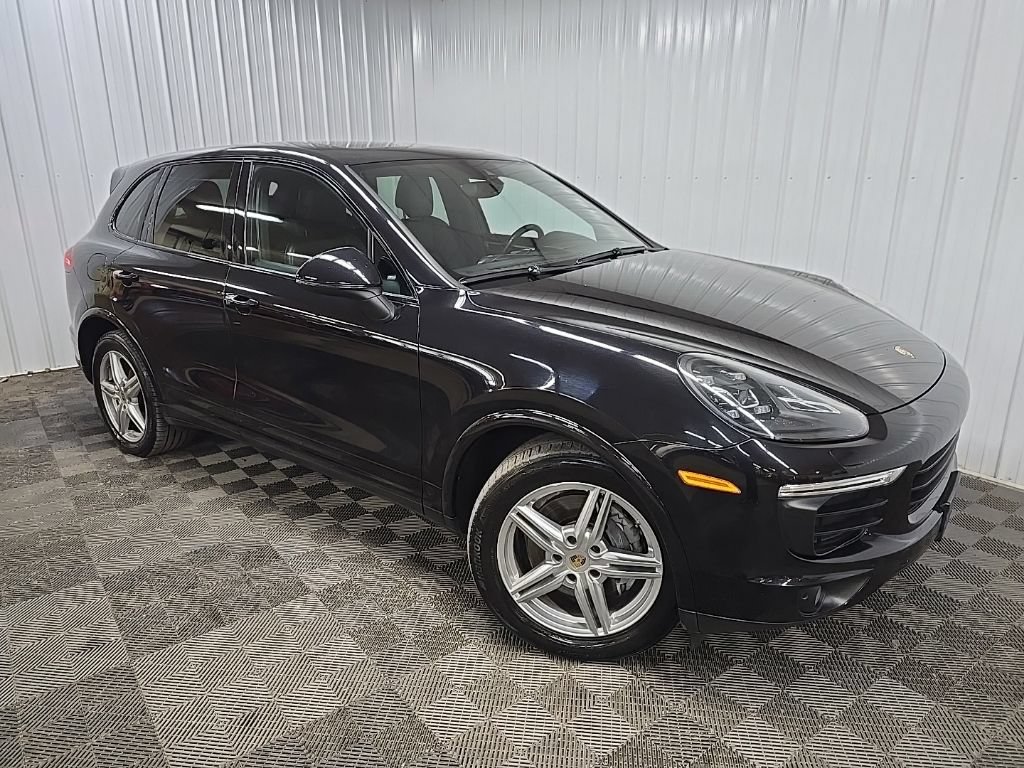 Used 2017 Porsche Cayenne Platinum Edition AWD/4WD image 7