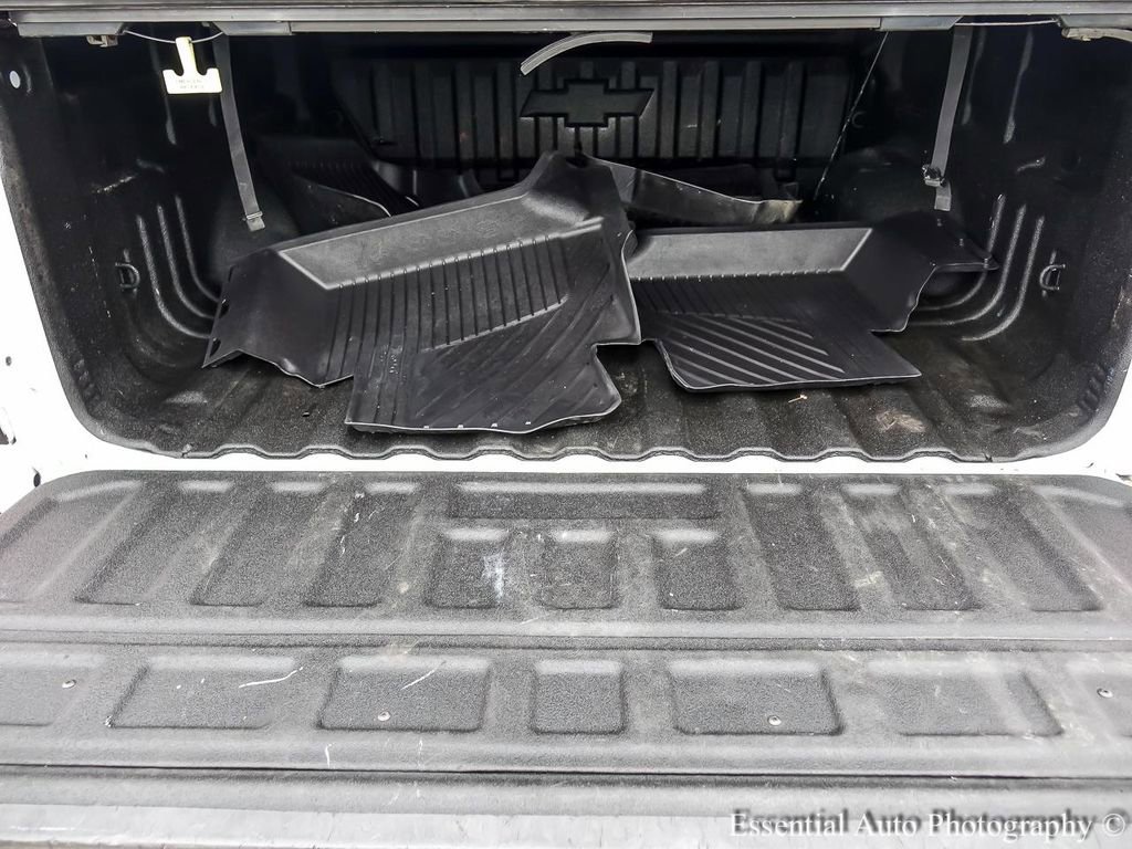 Used 2018 Chevrolet Colorado LT w/ Redline Special Edition AWD/4WD image 21