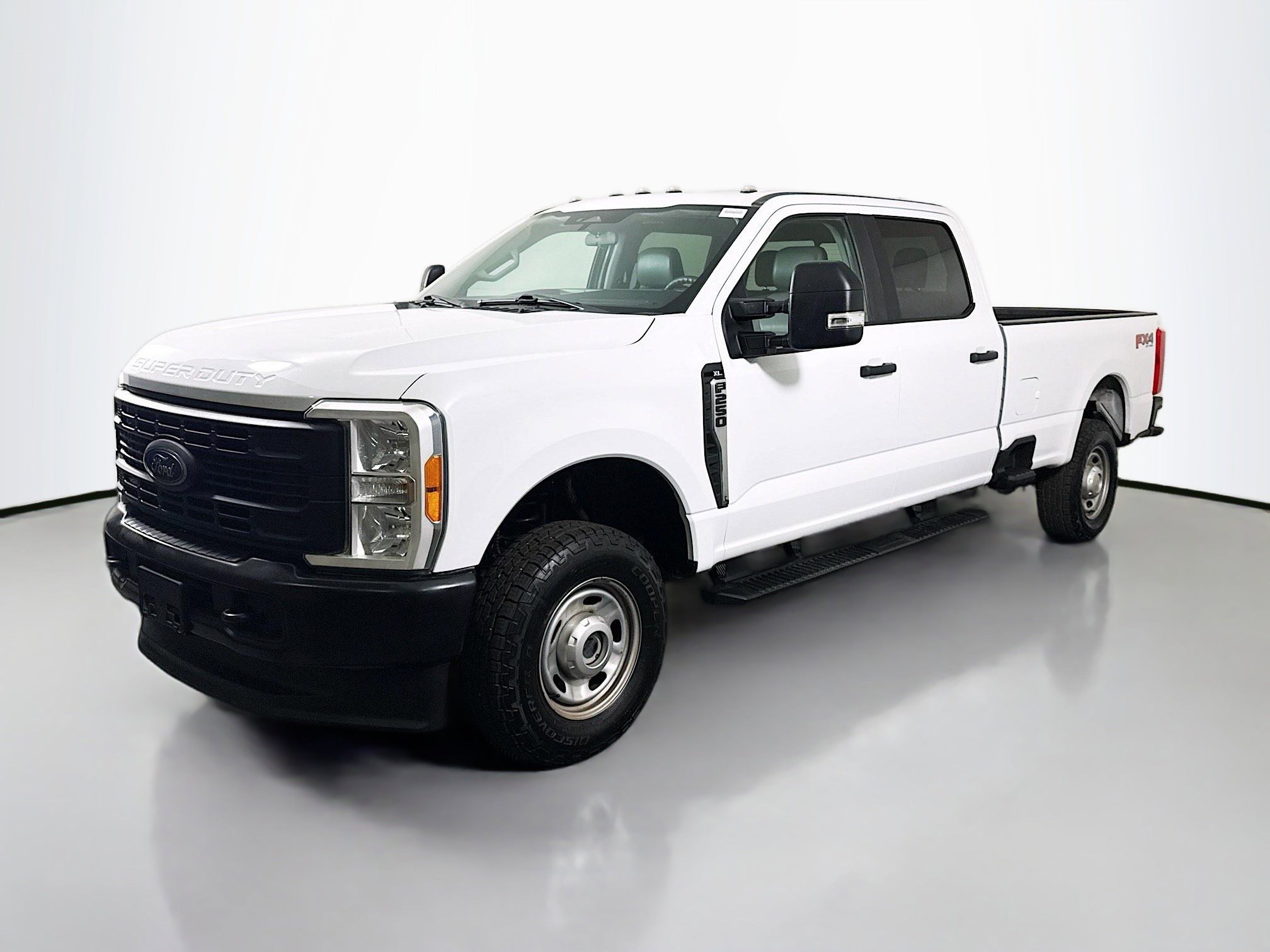Used 2023 Ford F250 XL w/ XL Driver Assist Package AWD/4WD image 4