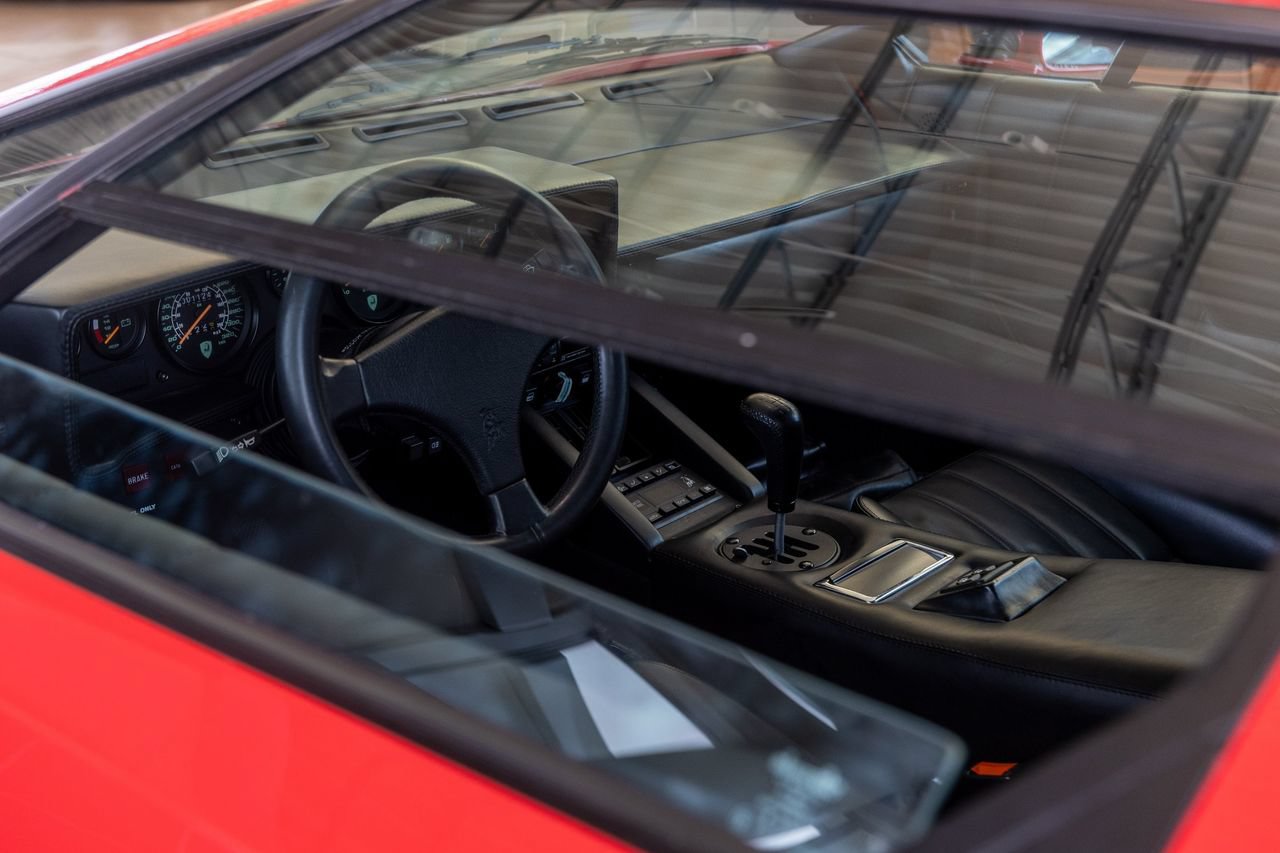 Used 1989 Lamborghini Countach Coupe RWD image 13