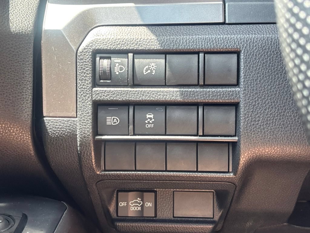 Used 2024 Toyota Tacoma SR5 AWD/4WD image 24