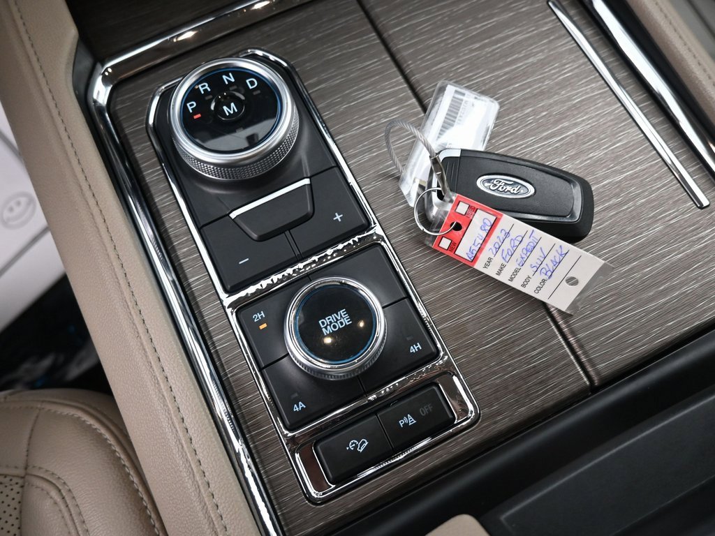 Used 2023 Ford Expedition Limited image 16