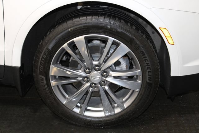 Certified 2023 Cadillac XT5 Premium Luxury w/ LPO, Floor Liner Package AWD/4WD image 35