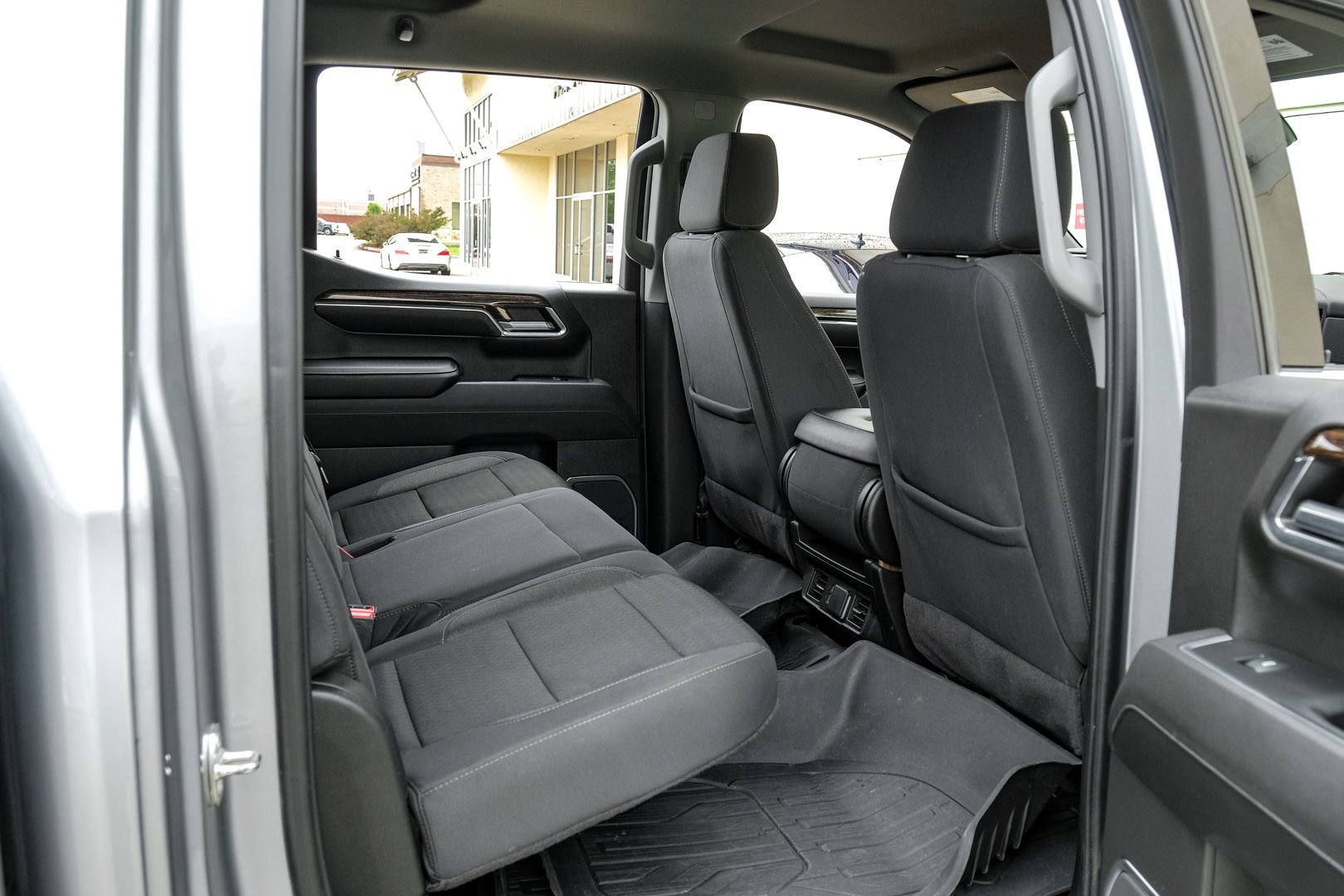 Used 2024 GMC Sierra 1500 SLE RWD image 40