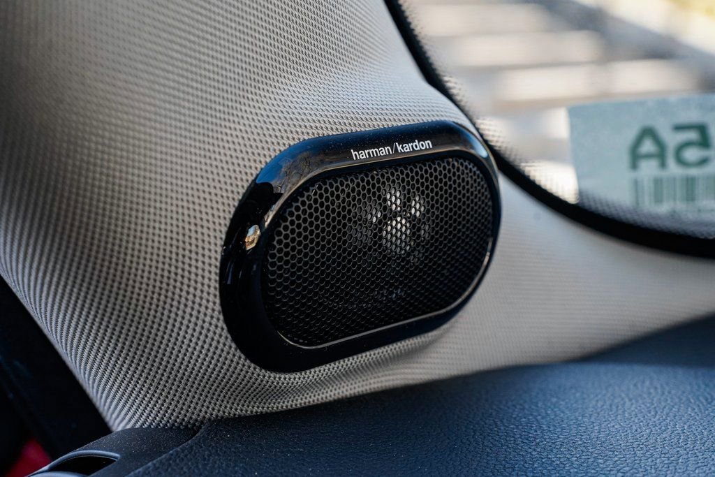 Certified 2024 MINI Cooper SE image 11