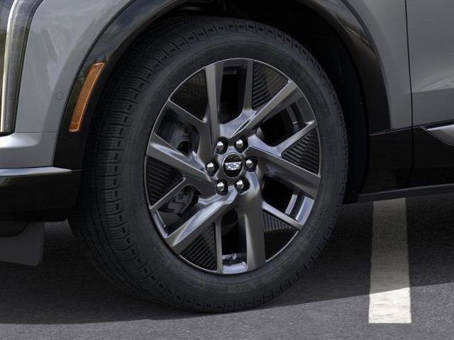 New 2026 Cadillac Optiq Luxury 2 w/ LPO, Floor Liner Package image 9