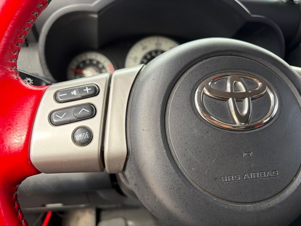 Used 2012 Toyota FJ Cruiser 4WD w/ Trail Teams Special Edition image 28