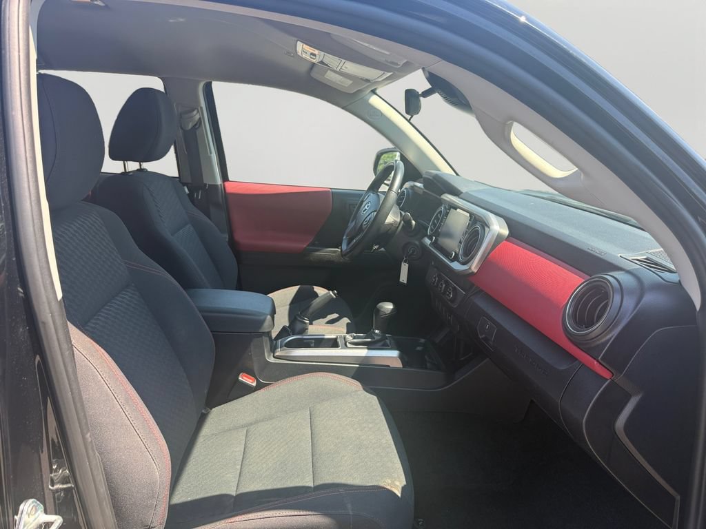 Used 2023 Toyota Tacoma SR5 RWD image 11