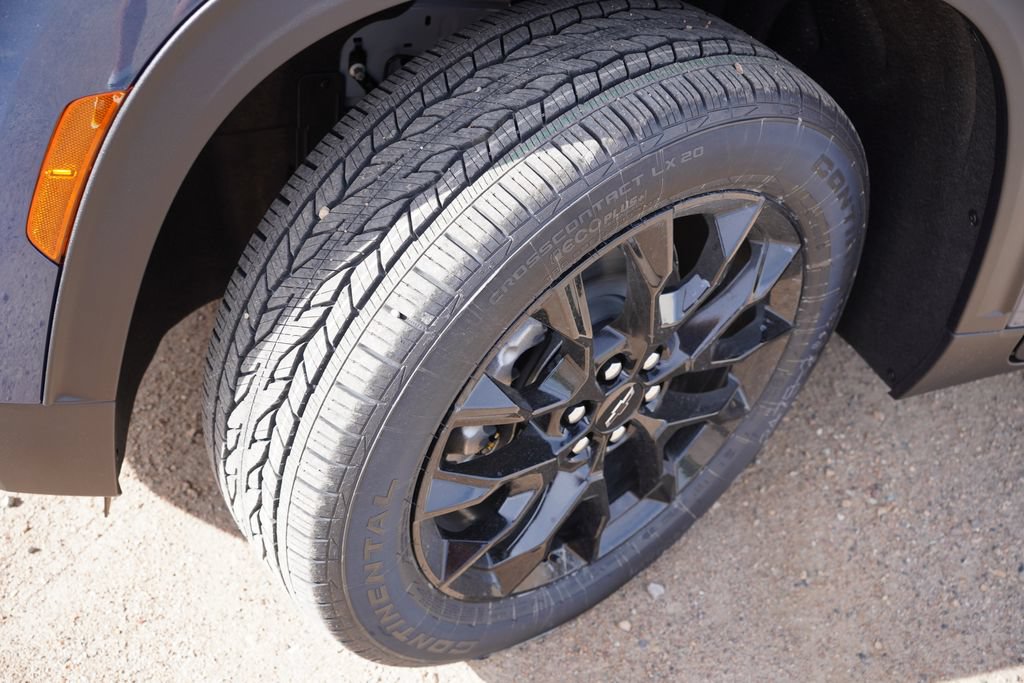 New 2026 Chevrolet Traverse LT w/ Midnight/Sport Edition AWD/4WD image 9