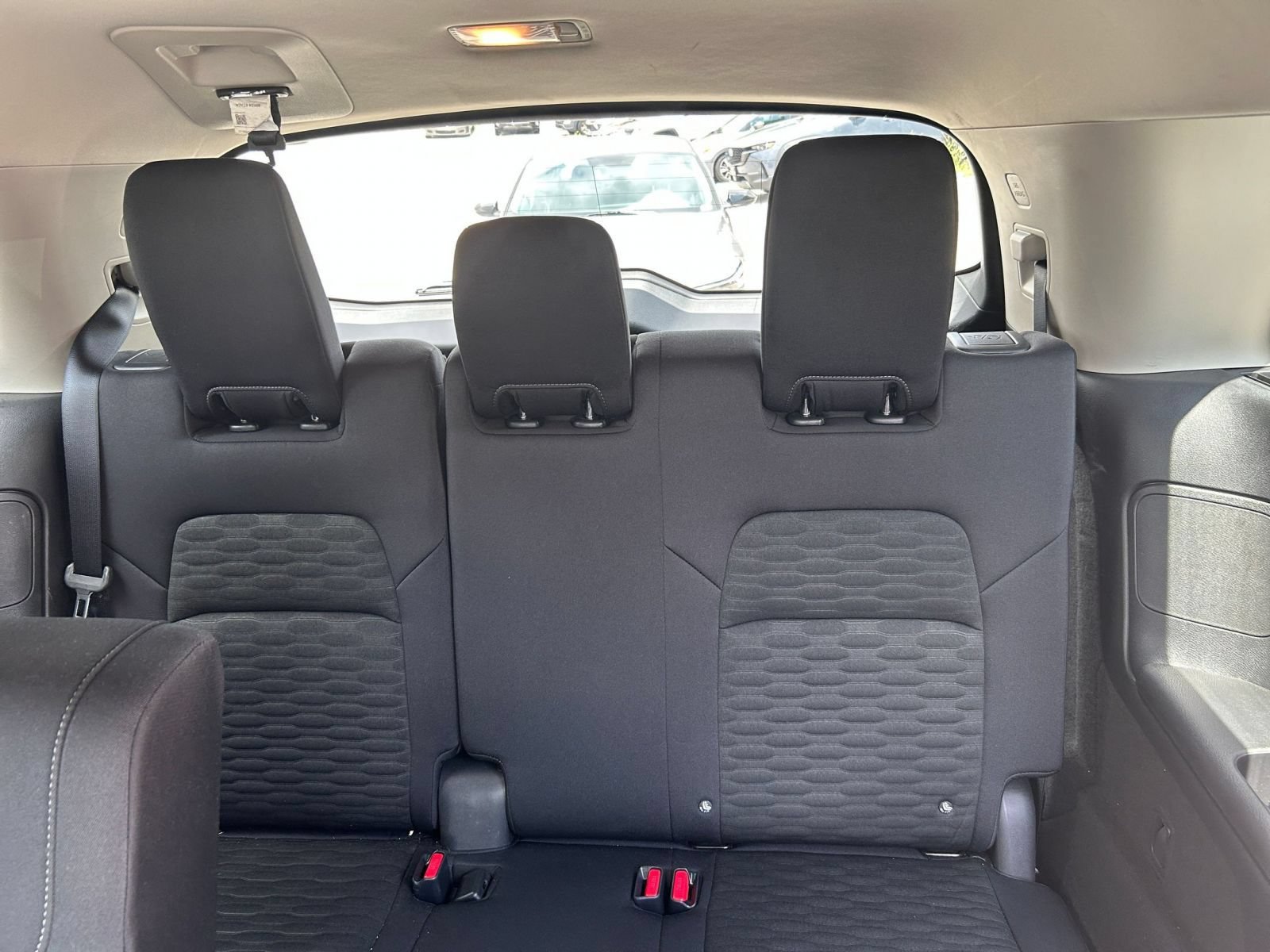 Used 2025 Nissan Pathfinder SV FWD image 24
