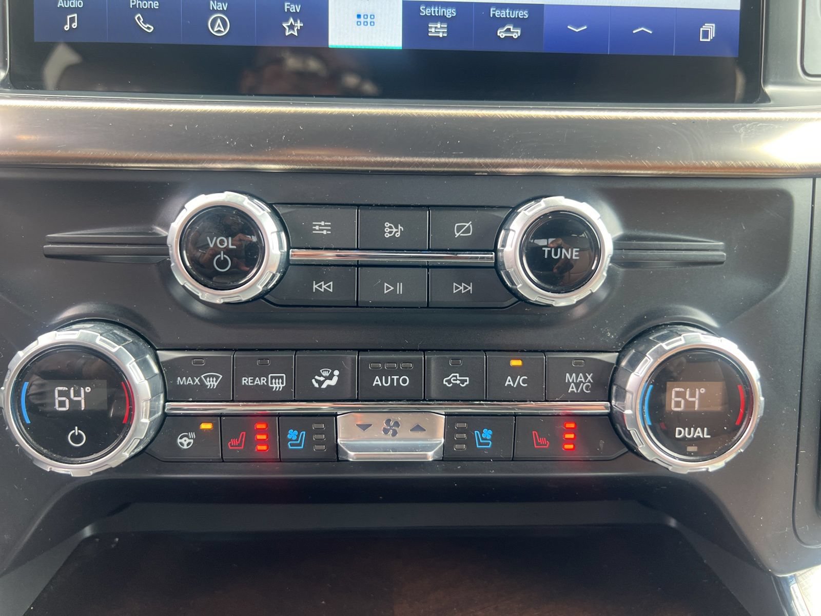Used 2021 Ford F150 King Ranch w/ Equipment Group 601A High AWD/4WD image 43