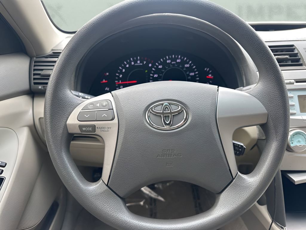 Used 2009 Toyota Camry LE image 12