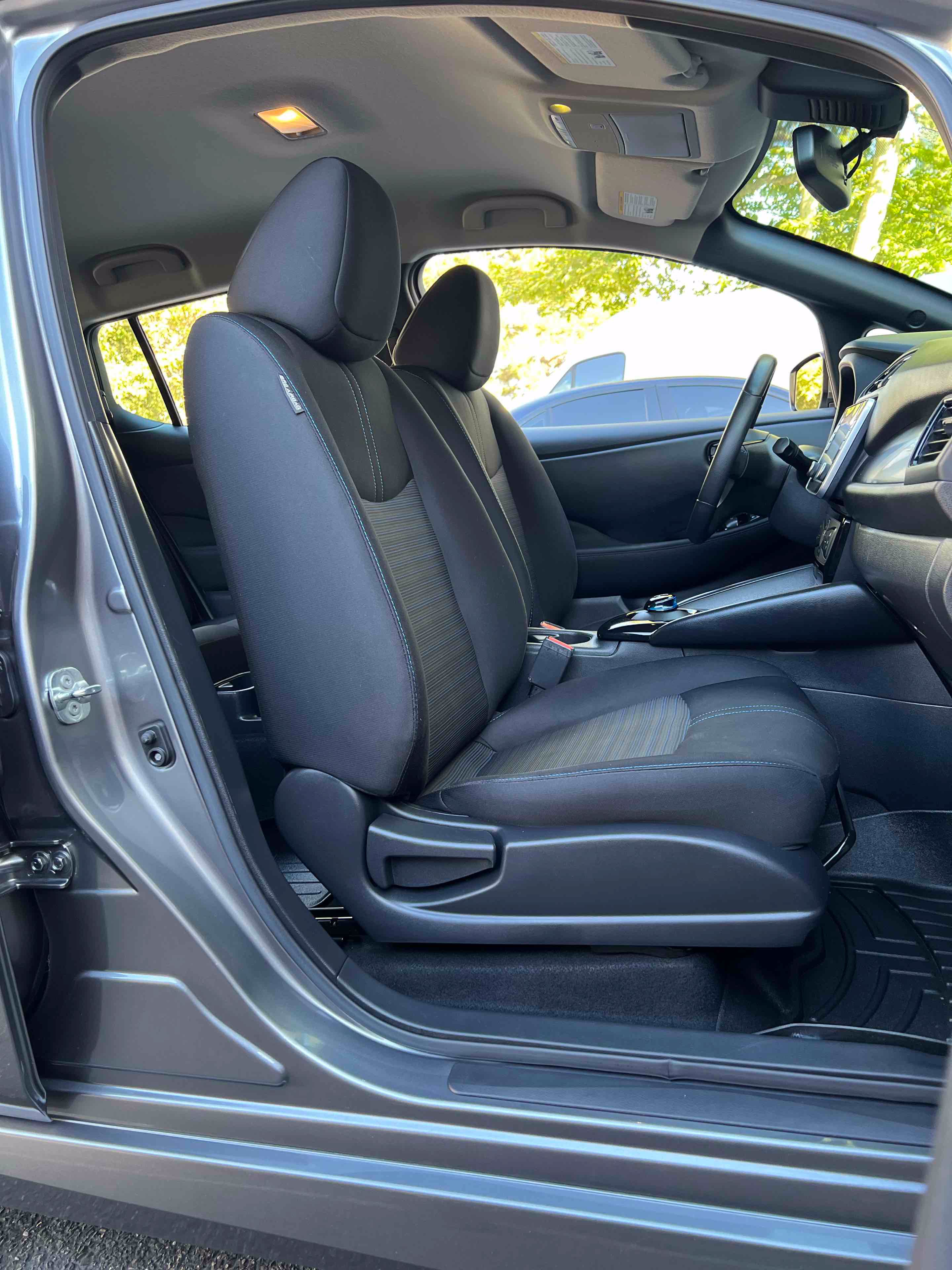 Used 2022 Nissan Leaf SV Plus w/ Protection Package FWD image 30
