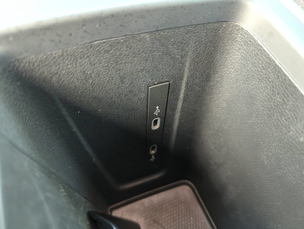 Used 2025 Volkswagen Tiguan S FWD image 38