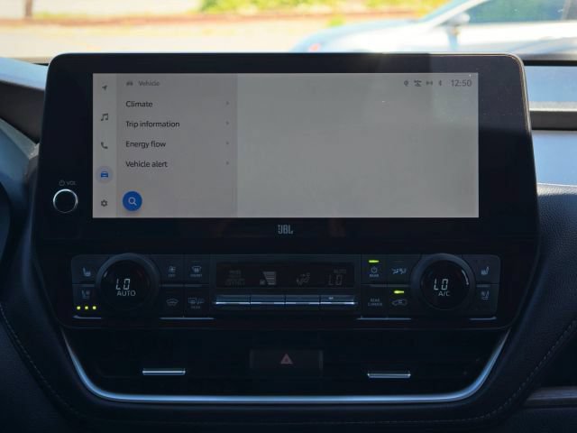 Used 2024 Toyota Grand Highlander AWD Hybrid image 39