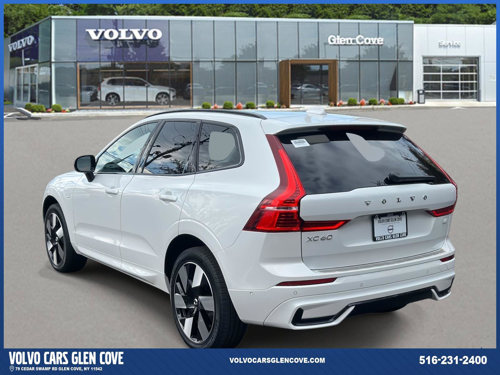 Used 2024 Volvo XC60 T8 Plus w/ Protection Package Premier image 5