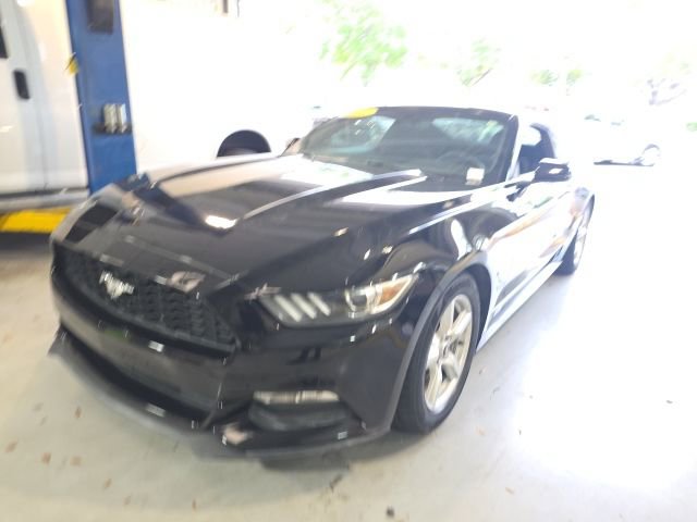 Used 2017 Ford Mustang Coupe image 11